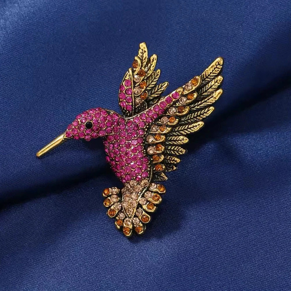 Hummingbird Pink Crystal Pin Brooch - Picture 1 of 11